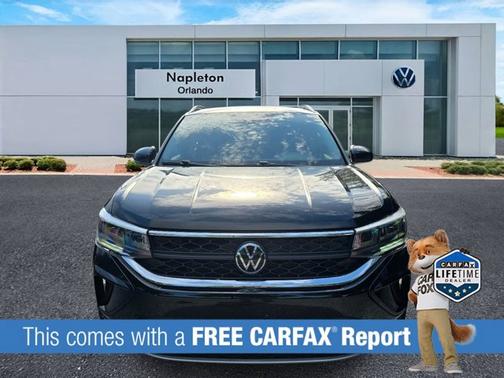 Black 2024 Volkswagen Taos SE
