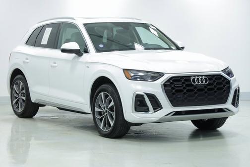 2022 Audi Q5 S line Premium Plus