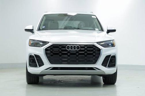 2022 Audi Q5 S line Premium Plus