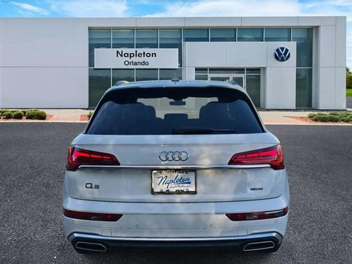 2022 Audi Q5 S line Premium Plus