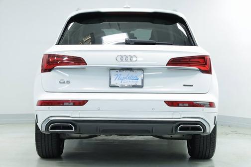 2022 Audi Q5 S line Premium Plus