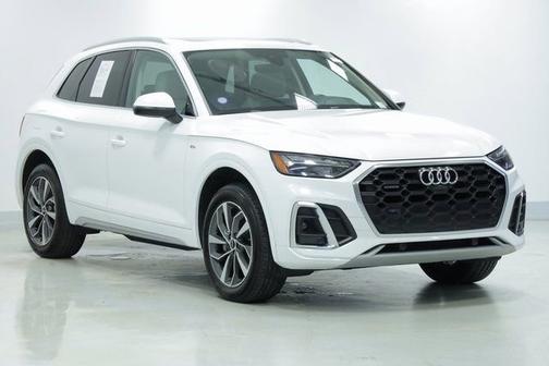 2022 Audi Q5 S line Premium Plus
