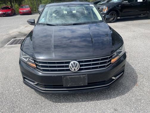2017 Volkswagen Passat 1.8T SE