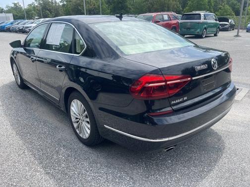 2017 Volkswagen Passat 1.8T SE