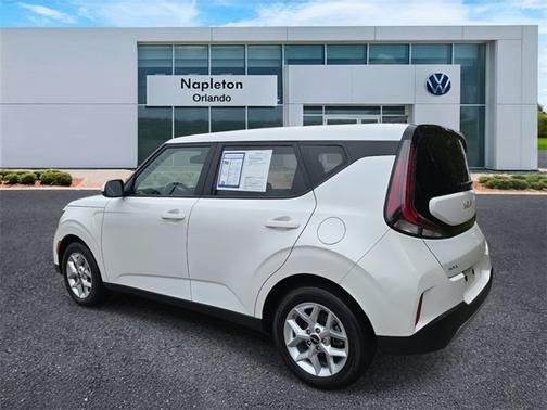 2024 Kia Soul LX