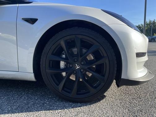 2022 Tesla Model 3 Base