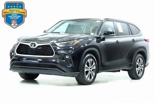 2022 Toyota Highlander XLE