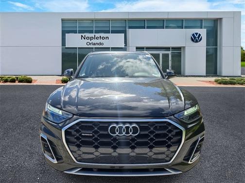 2024 Audi Q5 S line Premium Plus