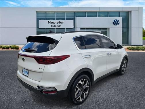 2022 Kia Sportage EX