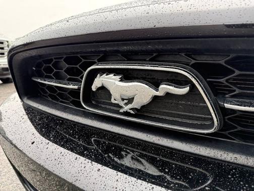 2013 Ford Mustang V6 Premium