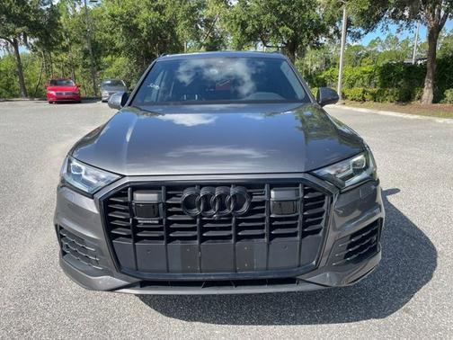 2021 Audi Q7 Premium Plus