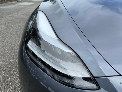 Midnight Silver Metallic 2023 Tesla Model Y Performance