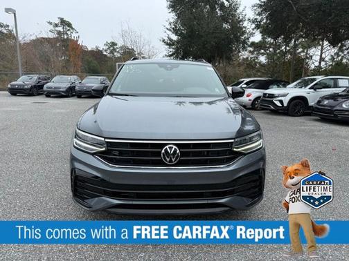 2023 Volkswagen Tiguan SE R-Line Black
