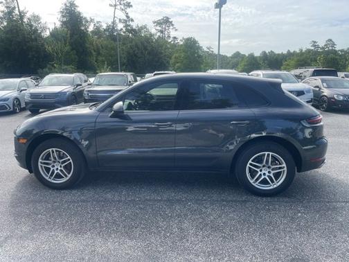 2020 Porsche Macan Base