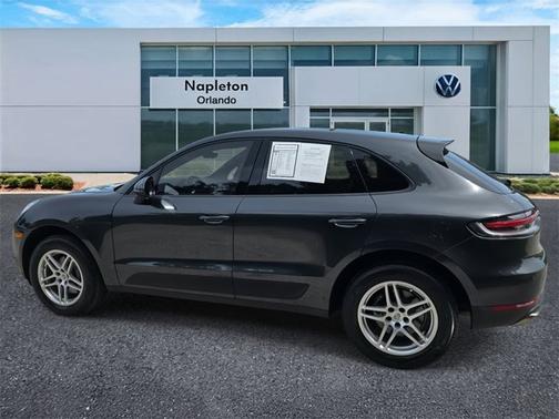 2020 Porsche Macan Base