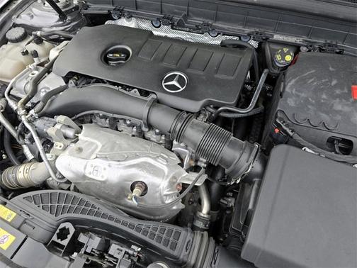 2023 Mercedes-Benz GLB 250 GLB 250