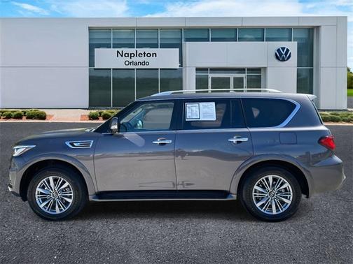 2024 INFINITI QX80 LUXE