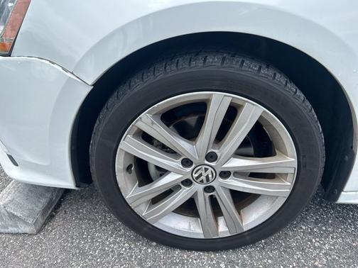 2017 Volkswagen Jetta 1.8T SEL