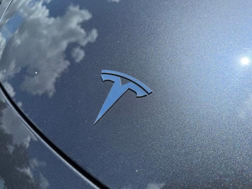 Silver 2023 Tesla Model Y Long Range