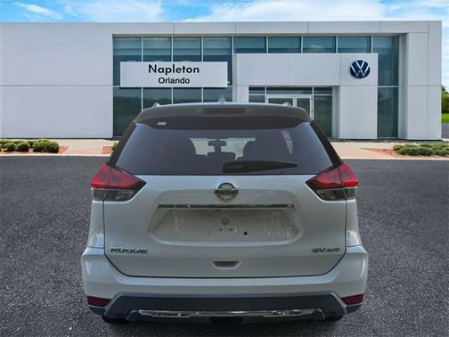 2018 Nissan Rogue SV