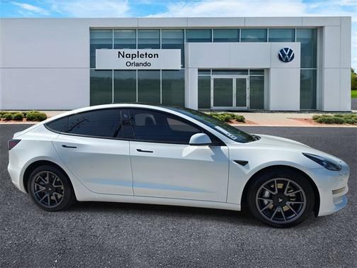 2022 Tesla Model 3 Base