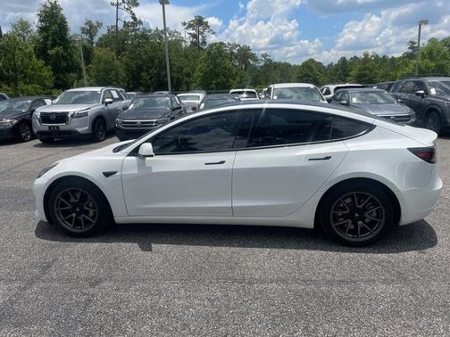 2022 Tesla Model 3 Base
