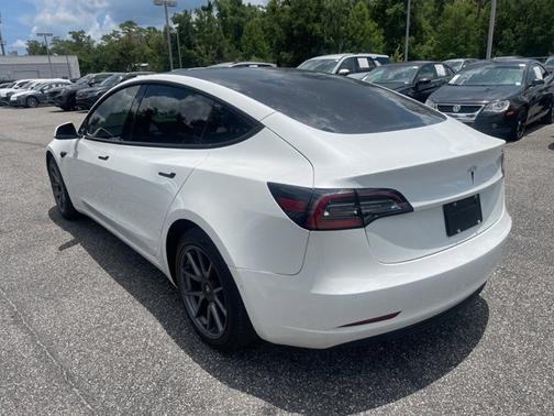 2022 Tesla Model 3 Base