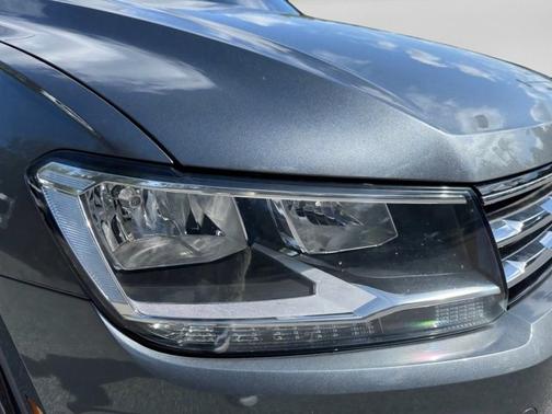 Platinum Gray Metallic 2021 Volkswagen Tiguan 2.0T S