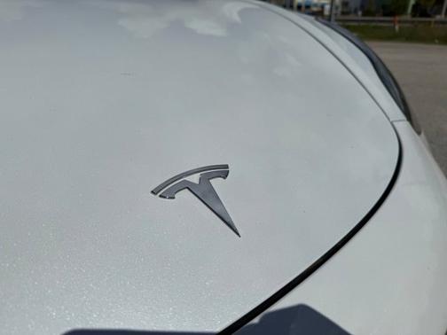 White 2023 Tesla Model 3 Base