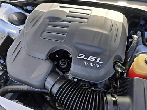2022 Dodge Charger SE