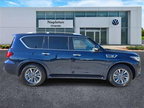 2024 INFINITI QX80 LUXE