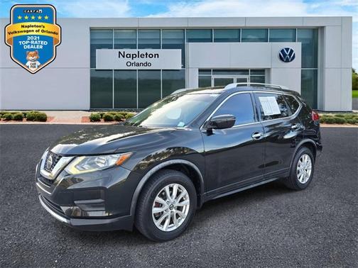 2020 Nissan Rogue SV