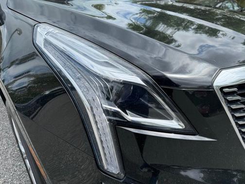 Stellar Black Metallic 2023 Cadillac XT5 AWD Premium Luxury