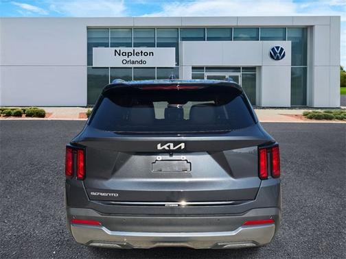 2024 Kia Sorento S