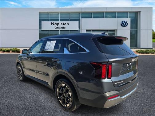 2024 Kia Sorento S