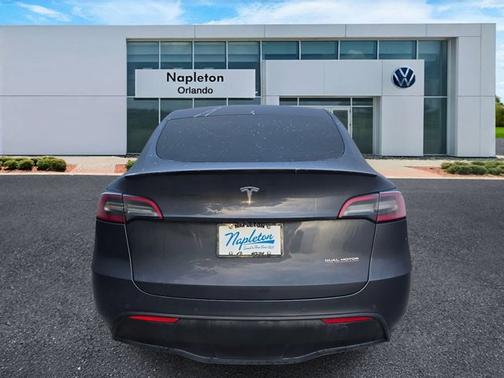 Midnight Silver Metallic 2021 Tesla Model Y Performance