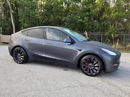 Midnight Silver Metallic 2021 Tesla Model Y Performance
