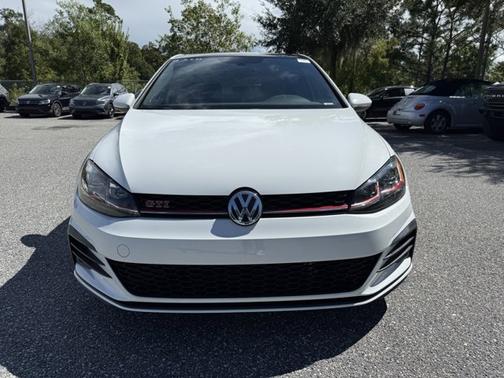 2019 Volkswagen Golf GTI SE