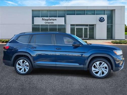 2022 Volkswagen Atlas 3.6L V6 SE w/Technology