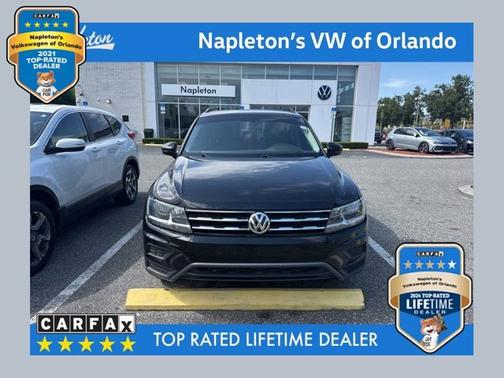 Deep Black Pearl 2021 Volkswagen Tiguan 2.0T SE