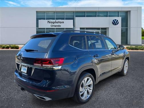 2022 Volkswagen Atlas 3.6L V6 SE w/Technology