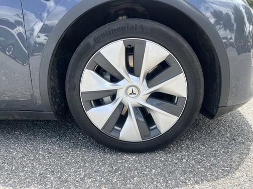 2021 Tesla Model Y Standard Range