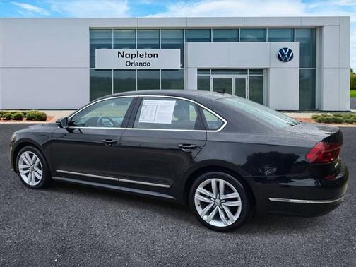 2017 Volkswagen Passat 1.8T SE w/Technology