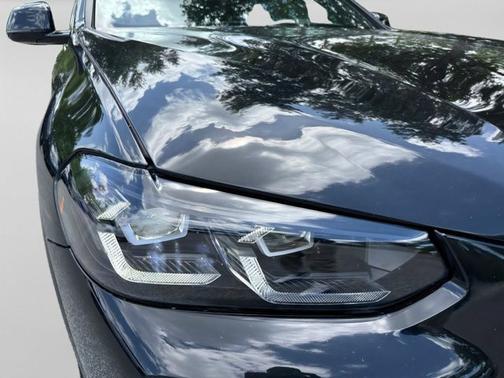 Black Sapphire Metallic 2022 BMW X4 xDrive30i