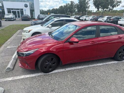 Scarlet Red Pearl 2022 Hyundai ELANTRA SEL