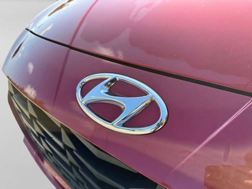 Scarlet Red Pearl 2022 Hyundai ELANTRA SEL