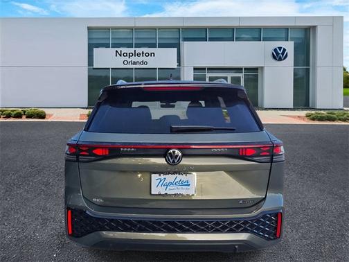 2025 Volkswagen Tiguan SEL R-Line