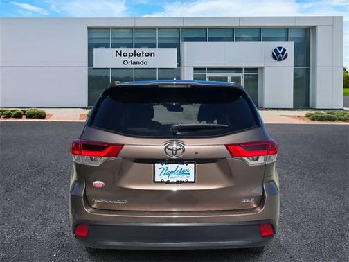 2019 Toyota Highlander LE Plus
