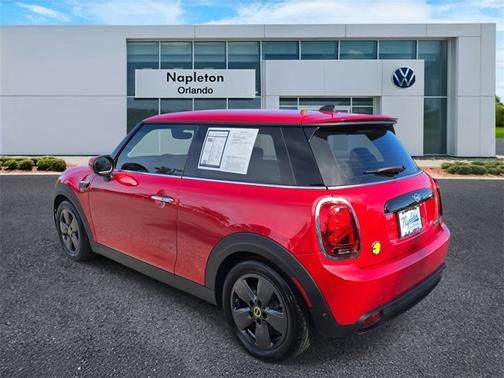 2024 MINI Hardtop Cooper SE