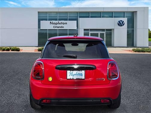 2024 MINI Hardtop Cooper SE